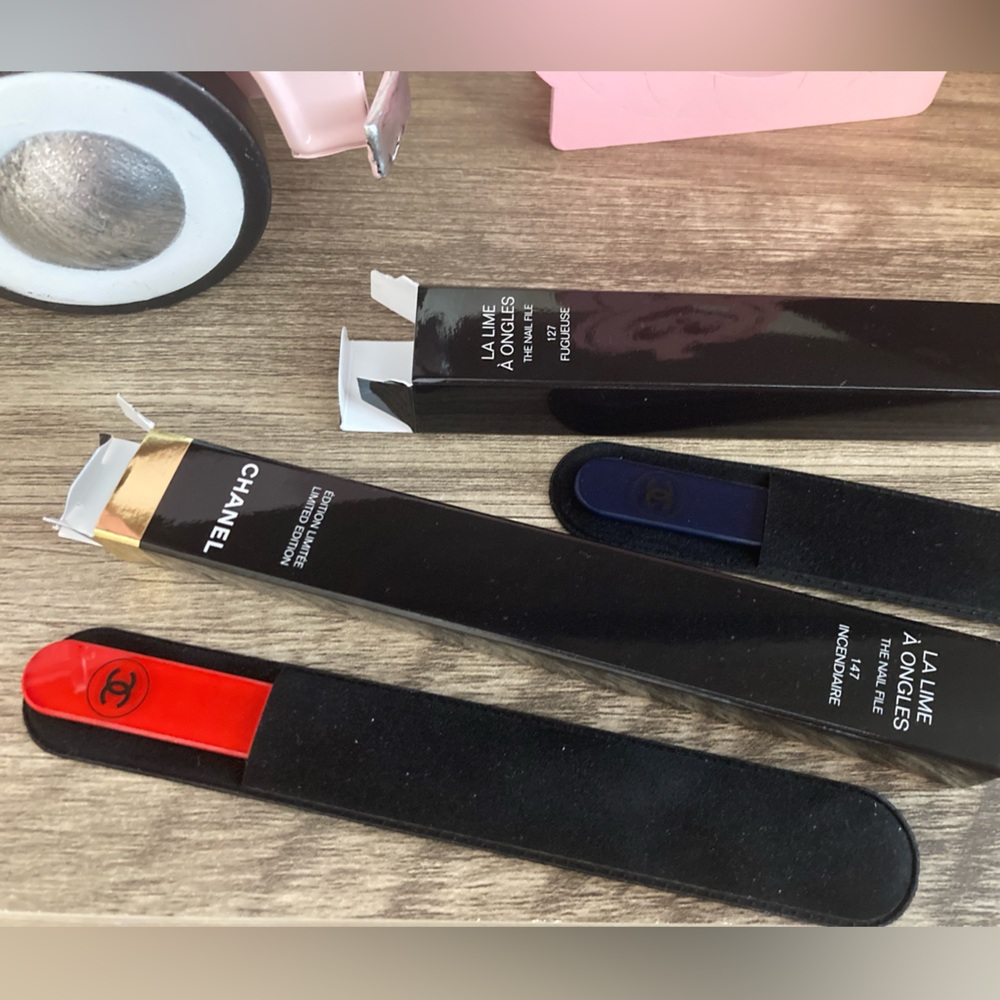 Chanel * Limited Edition  glass nail file - Brand New